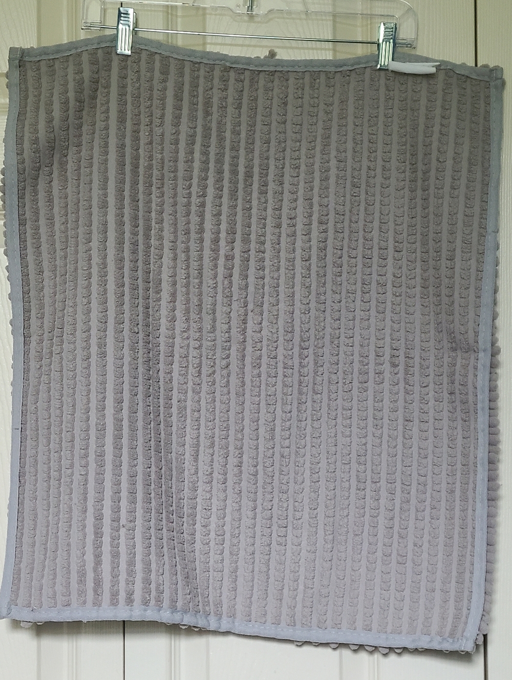 CatGuru Cat Litter Mat Rug in Light Gray ~ 100% Polyester Soft Machine Washable - Picture 4 of 10